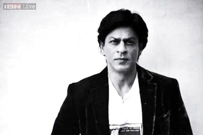 Shah Rukh Khan beats Tom Cruise and Johnny Depp in the 'wealthiest Hollywood and Bollywood personalities' list