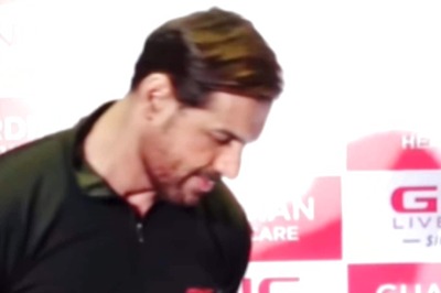 John Abraham Walks Out of Event When Asked About Pathaan, Shah Rukh Khan; Watch Video