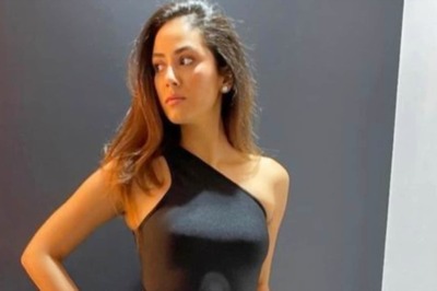 Mira Rajput Styles Her One-Shoulder Top With Linen Pants; PICS