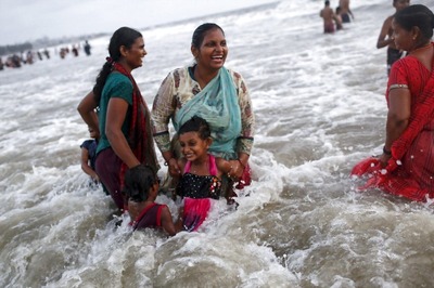 Mumbai Sizzles at 36°C, Hottest in India for Second Straight Day