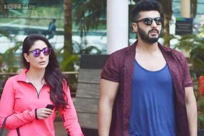 Photo of the day:  Arjun Kapoor jets off in style with his first genuine crush Kareena Kapoor