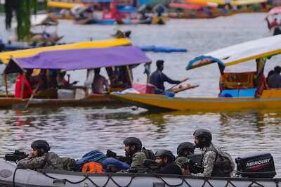 Zip from Dal Lake to Hazratbal on Fast Boat, Stop at Tulip Garden: A Look at Srinagar’s Water Transport Blueprint