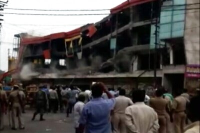Four People Dead  in Building Demolition in Meerut