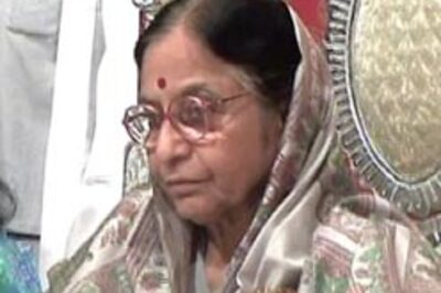 At Rs 2 cr/year, Obama 10 times richer than Indian prez