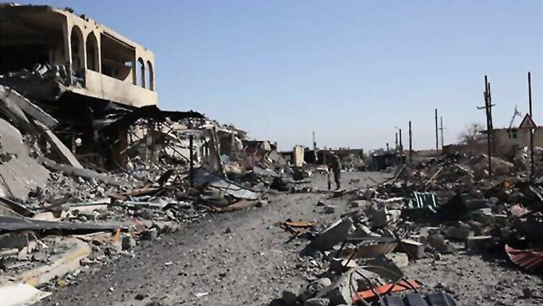 Suicide bombing at Baghdad service kills 17: Iraq officials