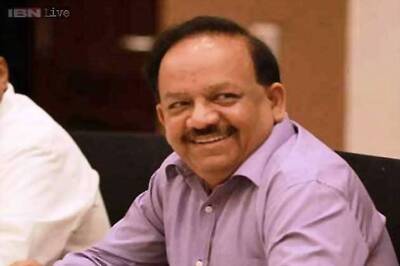 Harsh Vardhan asks states to work with Centre on Ayurveda