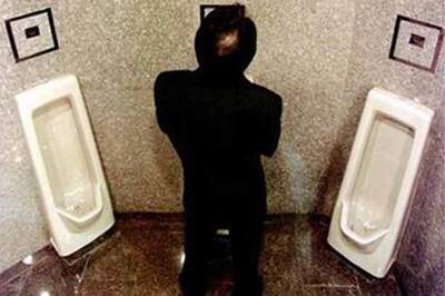 Singapore launches toilet manners campaign