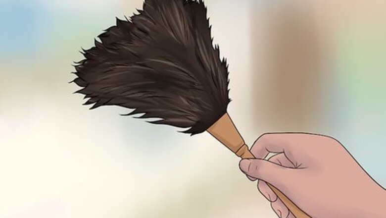 How to Clean Wood Blinds