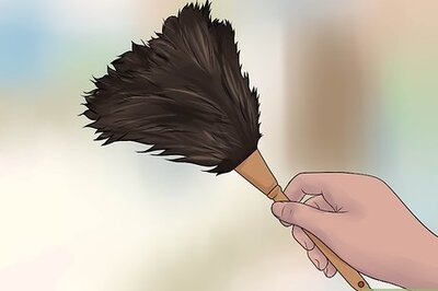 How to Clean Wood Blinds