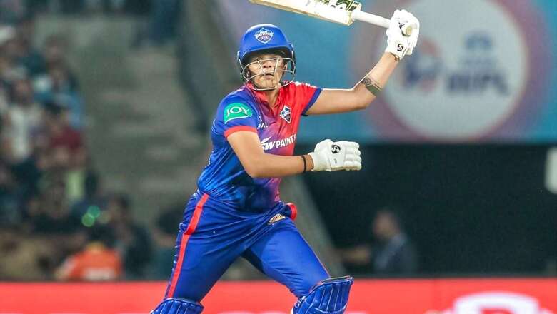 'Viru 2.0': Shafali Verma's Berserker for Delhi Capitals Against Gujarat Giants Sends Twitter Into Meltdown