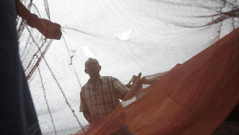 Sri Lankan Navy arrests 19 Tamil Nadu fishermen