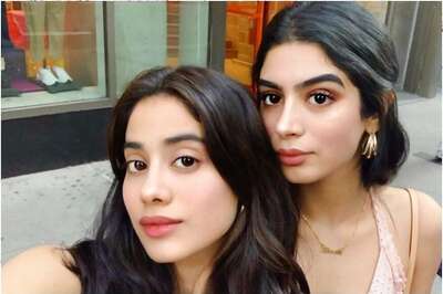 ‘Finally’ Janhvi Kapoor is in New York with Sister Khushi and Dad Boney Kapoor