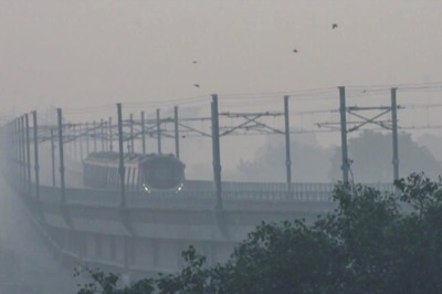 Delhi Metro To Make 40 Extra Trips Daily, More Public Buses To Ply, Says Minister As Air Quality Dips