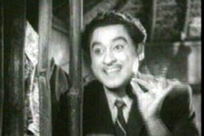  Pay your tributes to Kishore Kumar