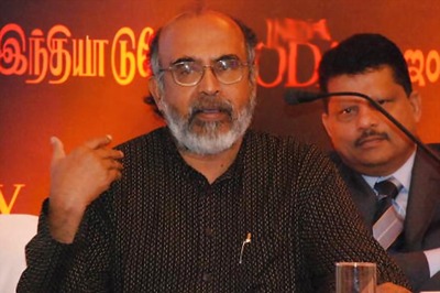 It's Amit Shah vs Thomas Isaac After BJP Chief Threatens to Pull Down Kerala Govt