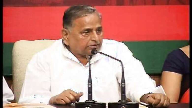 Mulayam backs formation of non-Cong, non-BJP front