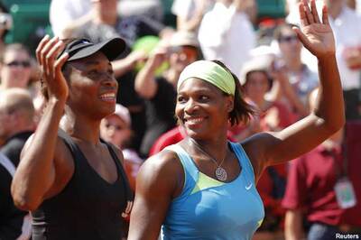 Williams sisters in US Fed Cup final team