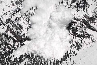 Avalanche Hits Army Post in J&K, Three Soldiers Missing
