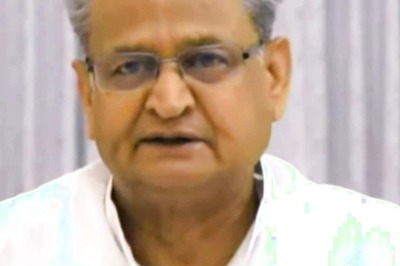 Ashok Gehlot Expresses Concern Over Skewed Rainfall Distribution in Rajasthan