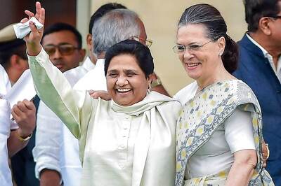 Mayawati Removes BSP Leader Who Said Rahul Gandhi Can't be PM as His Mother is a Foreigner