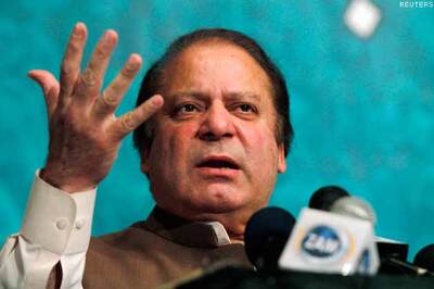 Pak PM Sharif defiant amid calls for ouster, says crisis shall pass