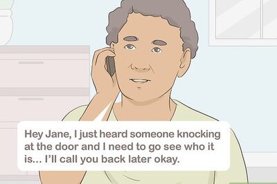 How to Make Up an Excuse to Get Off the Phone
