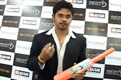 Umpire suspended for revealing Sreesanth's antics