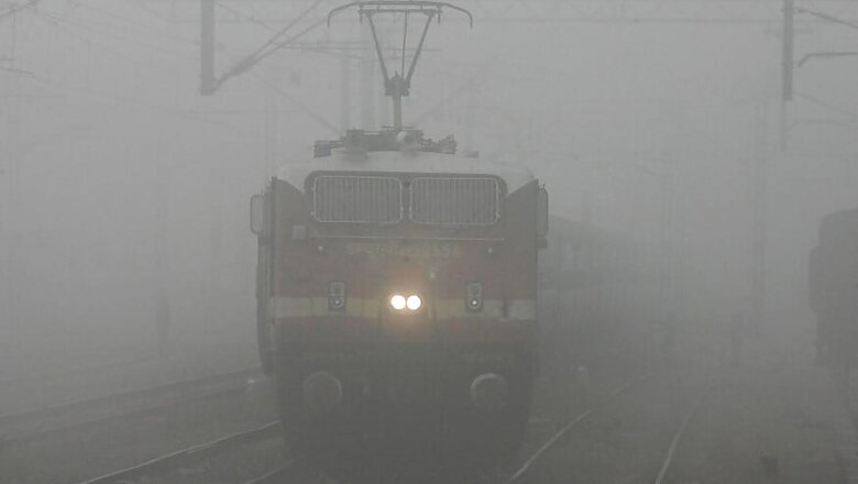 Fog Affects Flight And Train Services in Delhi, NCR
