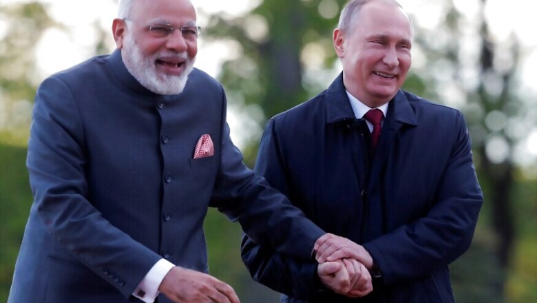 PM Narendra Modi Meets Vladimir Putin Today, US Sanctions and Iran N-Deal to Figure in Informal Talks