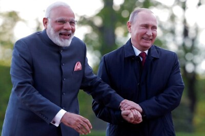 PM Narendra Modi Meets Vladimir Putin Today, US Sanctions and Iran N-Deal to Figure in Informal Talks