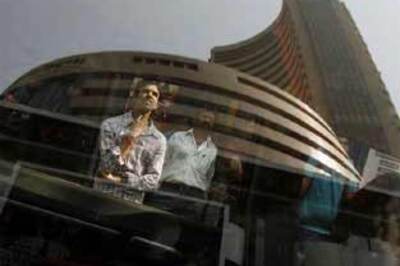 Nifty ends below 2600; may go down to 2500: Experts