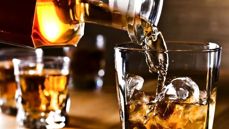Thane: Pre-new Year Party With Drugs and Liquor Busted, Nearly 100 Youngsters Detained