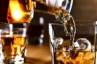 Thane: Pre-new Year Party With Drugs and Liquor Busted, Nearly 100 Youngsters Detained