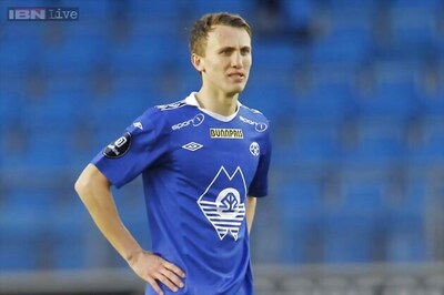 Solskjaer signs midfielder Eikrem for Cardiff