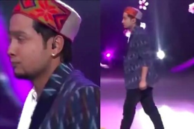 Indian Idol 12: Pawandeep Rajan Forgets Lyrics During Performance, Dharmendra Cheers Him