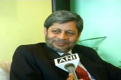 Lawyer Aney in Controversy for Cutting Cake With Maha's Picture