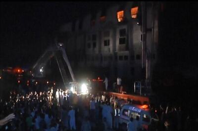 Pak factory fires claim 314 lives