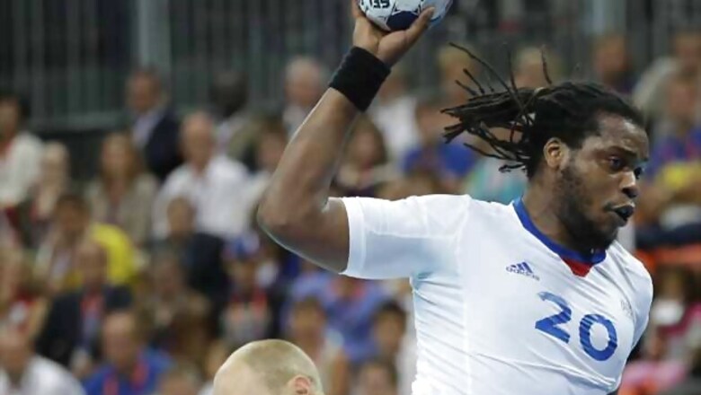 France beat Sweden to keep handball gold