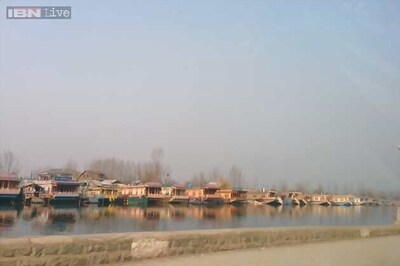 Hopes of high voting in ravaged capital Srinagar, ruling NC faces voters wrath