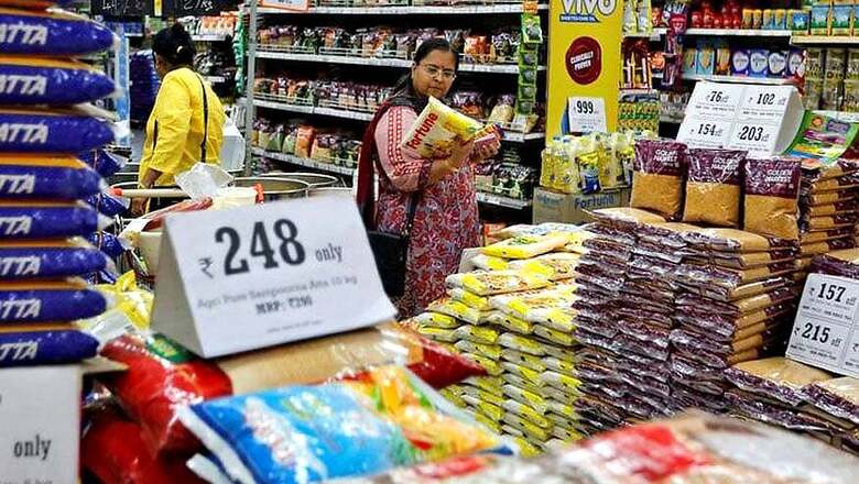 India's Inflation May Have Breached RBI’s 4% Target Last Month, Reveals Poll