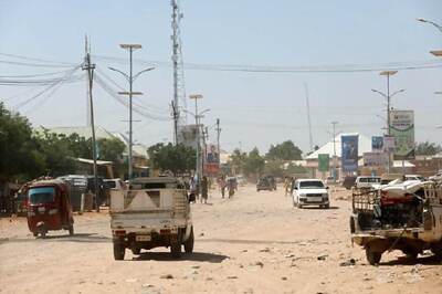 Suicide Bomb Attack Wounds Somali Governor, Says Official