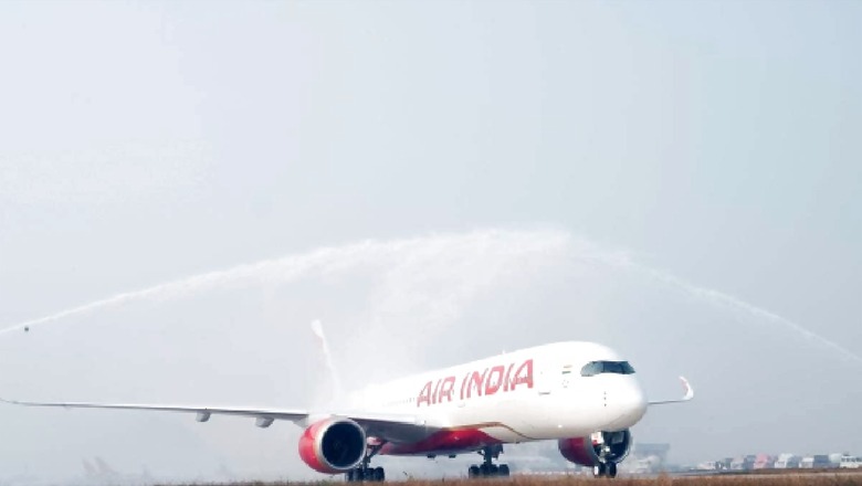Air India Deplanes Senior Corporate Executive From London-Bound Flight for 'Being Rude' to Cabin Crew