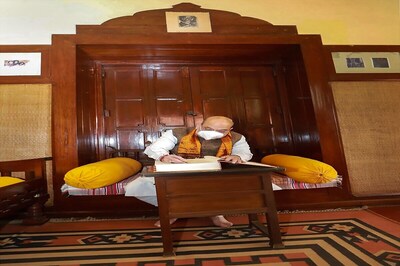 Acts of 'Tourists from Outside Bengal' Hurting Sentiments of Tagore's Followers, Says TMC