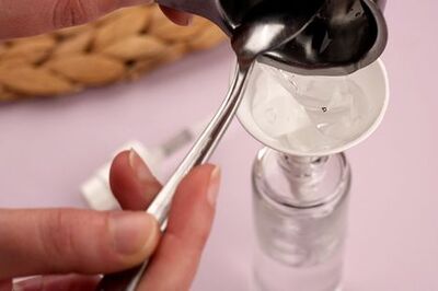 How to Make Your Own Deodorant Spray