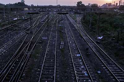 Mumbai: Central Railway Trains Delayed Due to Rail Fracture