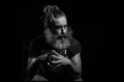 How Daljit Sean Singh Went from Being Homeless to Bollywood's New, Favourite Beard