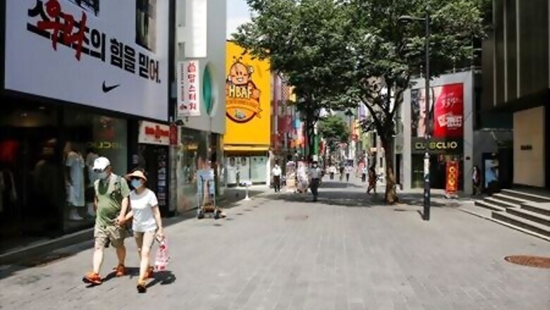 South Korea COVID-19 infections 'in full swing' after protest outbreak