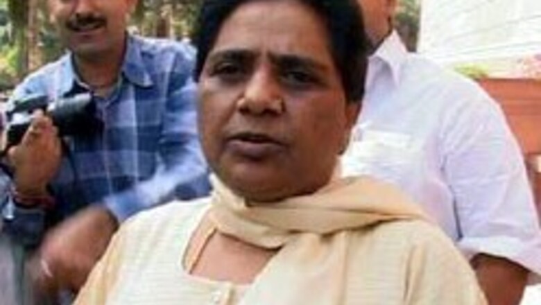 Mayawati asks Brahmins for b'day gift