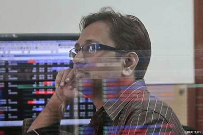 Sensex declines 169 pts as rate cut hope fades