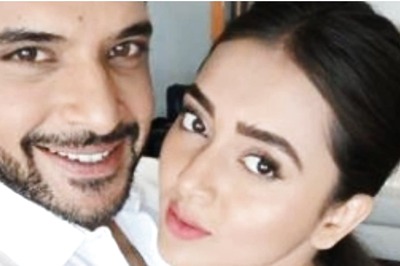 Karan Kundrra, Tejasswi Prakash Are in Each Other’s Arms for ‘Best Selfie’